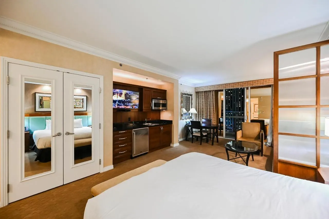 Aparthotel Mgm Signature Towers, Balcony Suite, Strip View - No Resort Fees! Las Vegas